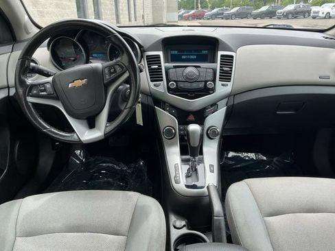 Used 2014 Chevrolet Cruze LT FWD image 13