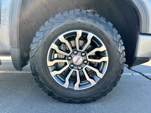Used 2020 GMC Sierra 1500 AT4 w/ AT4 Premium Package AWD/4WD image 32