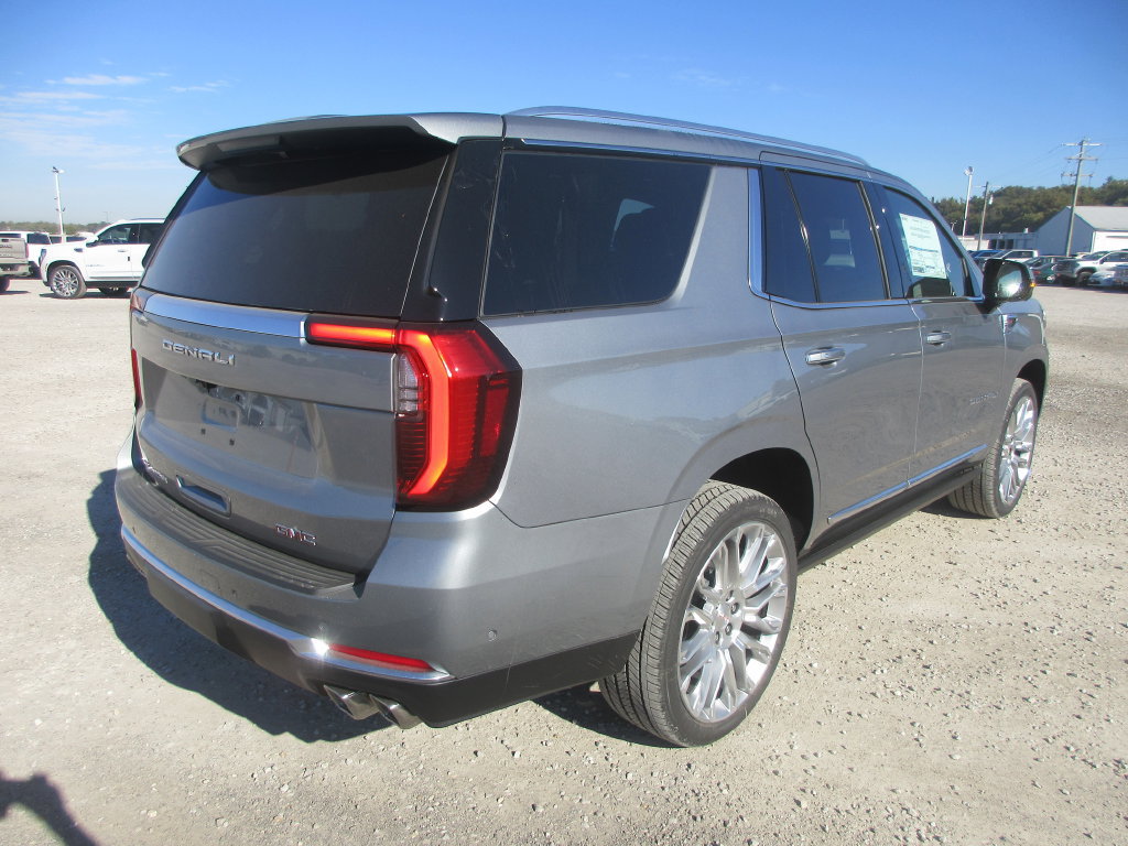 New 2027 GMC Yukon Denali w/ Sun & Power Step Package AWD/4WD image 4