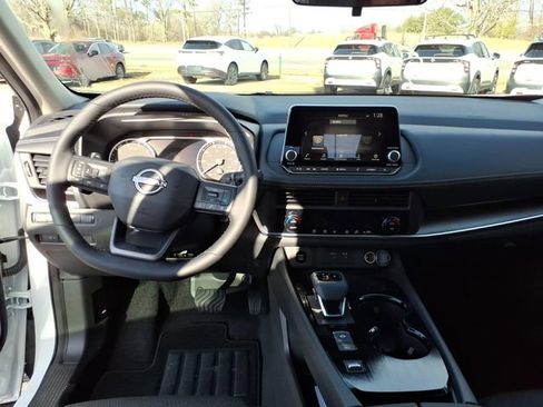 New 2026 Nissan Rogue SV FWD image 9