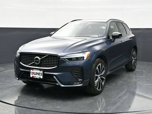 Used 2025 Volvo XC60 B5 Plus AWD/4WD image 5