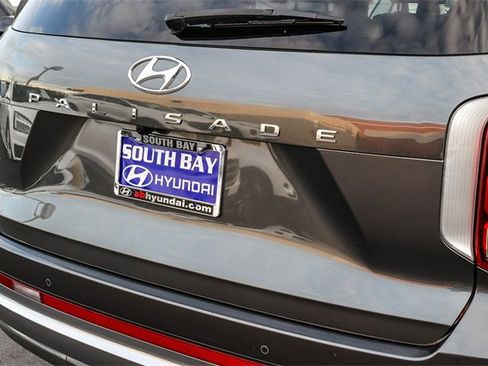 Used 2023 Hyundai Palisade Calligraphy image 7