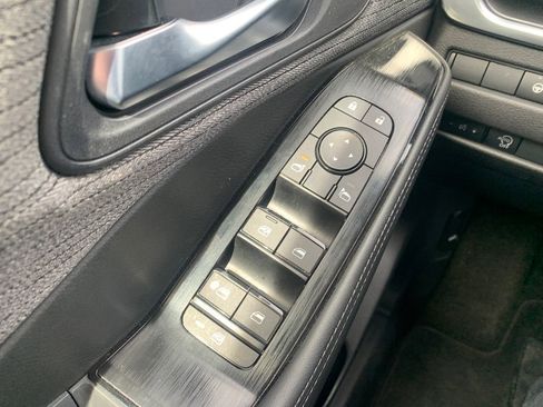 Used 2023 Nissan Rogue SV image 20