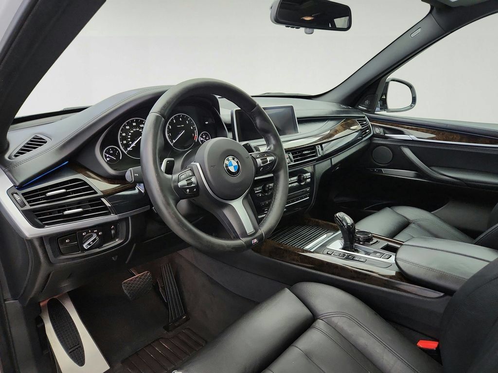 Used 2016 BMW X5 xDrive50i AWD/4WD image 9