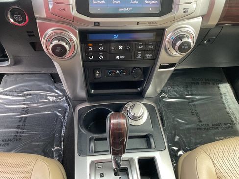 Used 2014 Toyota 4Runner Limited AWD/4WD image 23