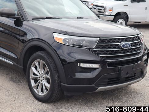 Used 2020 Ford Explorer XLT w/ Equipment Group 202A image 4
