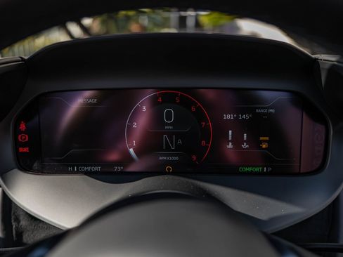 Used 2024 McLaren 750S Spider image 13