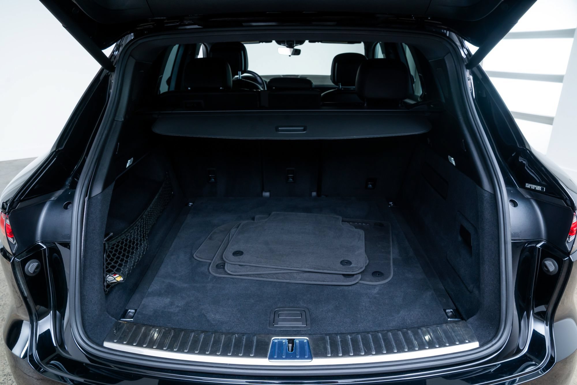 Used 2019 Porsche Cayenne AWD/4WD image 7