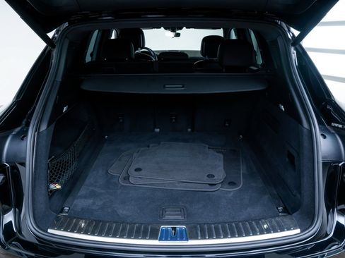 Used 2019 Porsche Cayenne AWD/4WD image 7