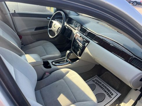 Used 2012 Chevrolet Impala LT w/ LT Sunroof Package image 13