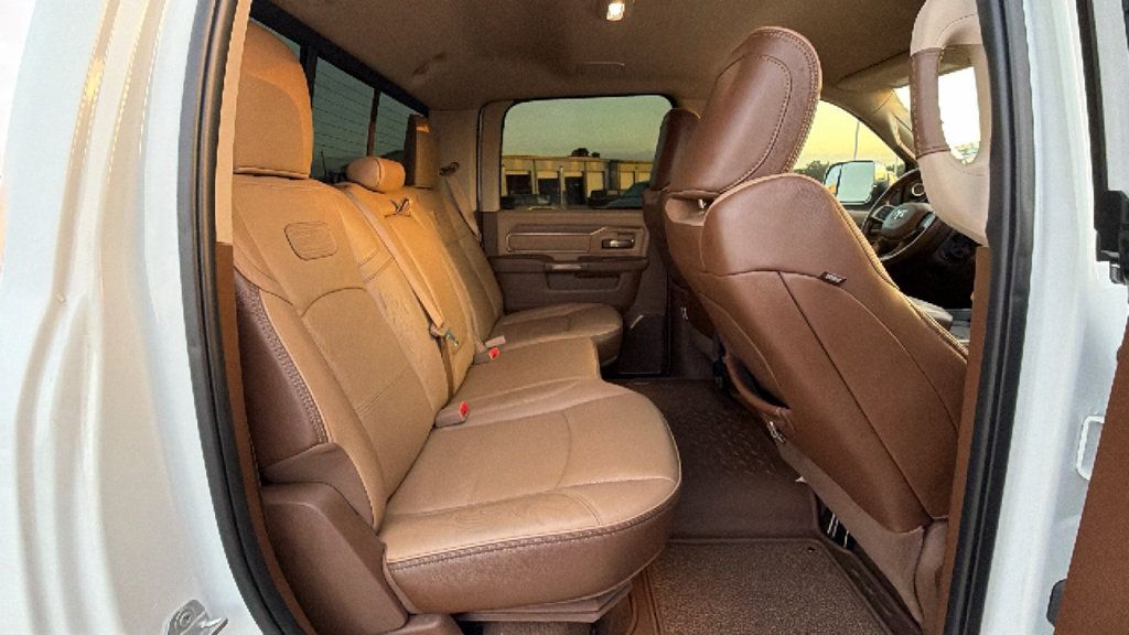Used 2022 RAM 2500 Limited AWD/4WD image 29