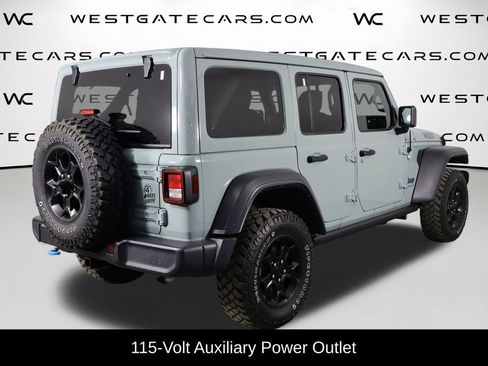 Used 2023 Jeep Wrangler Unlimited w/ Sun & Screen Package AWD/4WD image 45