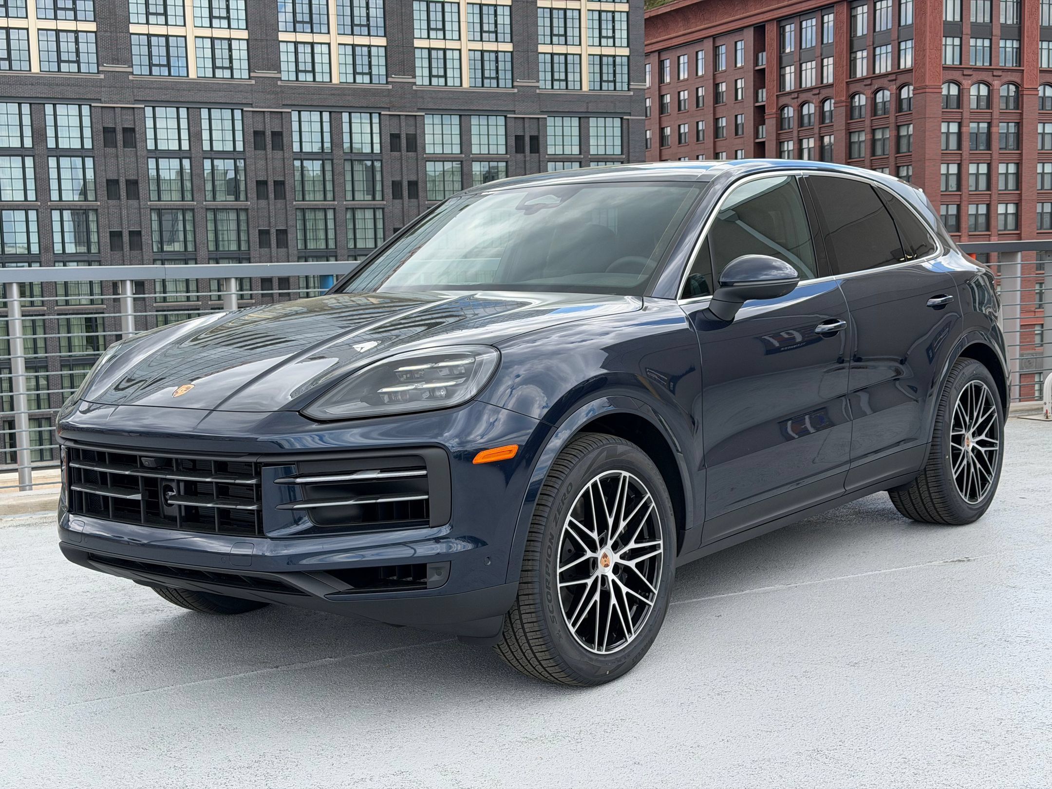 Used 2026 Porsche Cayenne AWD/4WD image 1