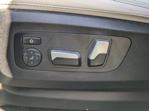 Used 2024 BMW X5 xDrive50e w/ Executive Package image 26