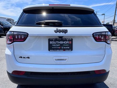 New 2026 Jeep Compass Latitude AWD/4WD image 6