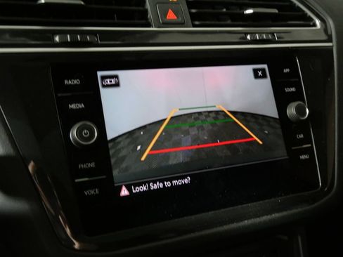 Used 2024 Volkswagen Tiguan SE R-Line AWD/4WD image 27