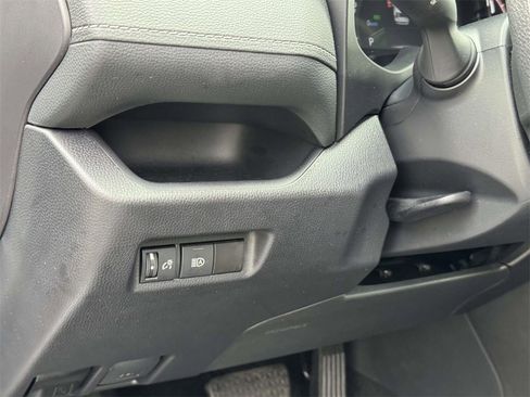 Used 2025 Toyota RAV4 LE image 9