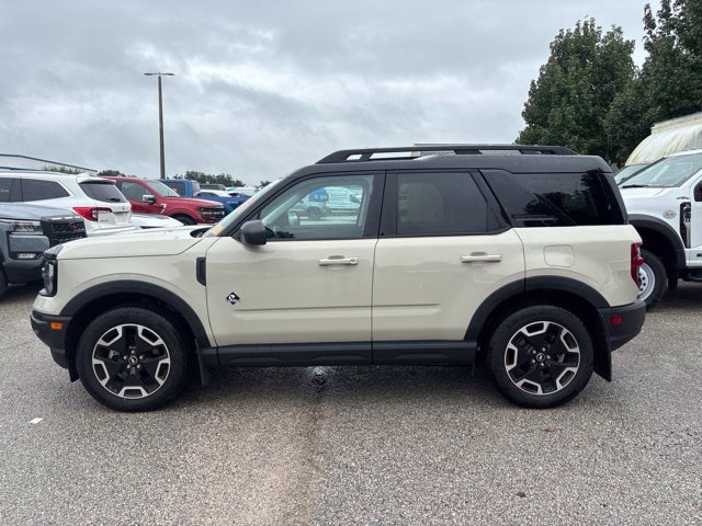 Used 2024 Ford Bronco Sport Outer Banks w/ Tech Package AWD/4WD image 8
