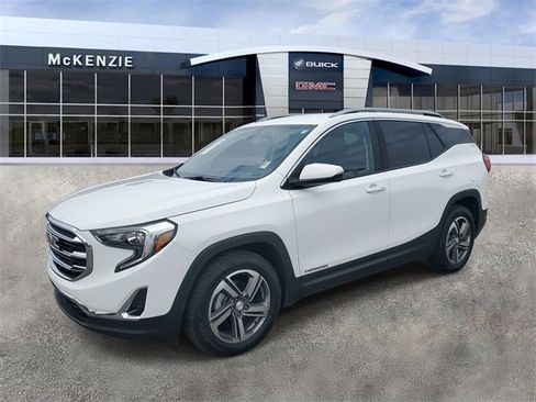 Used 2019 GMC Terrain SLT w/ Preferred Package image 2