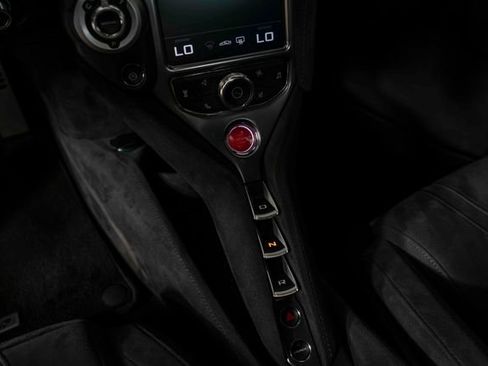Used 2019 McLaren 720S Performance image 22