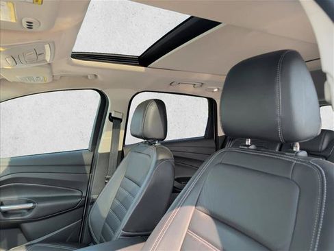 Used 2017 Ford Escape Titanium FWD image 11