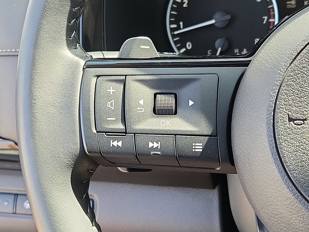 Used 2023 Nissan Pathfinder SV w/ SV Premium Package AWD/4WD image 20