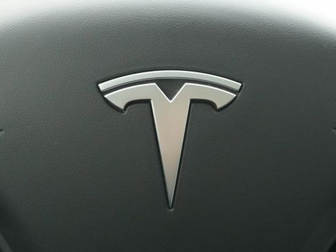Used 2024 Tesla Model Y Long Range image 20