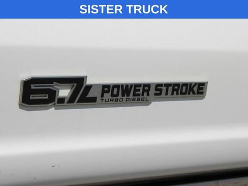 Used 2024 Ford F250 Platinum image 10