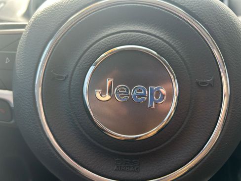 Used 2019 Jeep Compass Limited image 20
