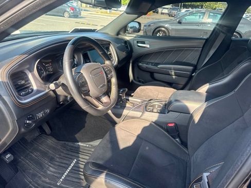 Used 2022 Dodge Charger Scat Pack RWD image 6
