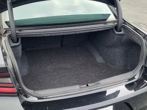 Used 2023 Dodge Charger GT image 4