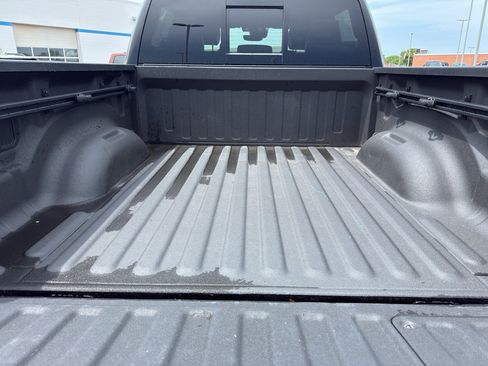 Used 2025 RAM 1500 Laramie AWD/4WD image 8