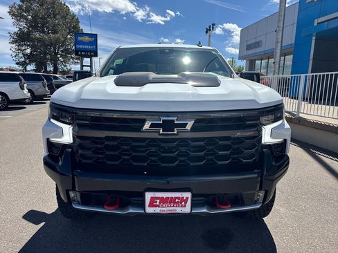 Used 2024 Chevrolet Silverado 1500 ZR2 image 8