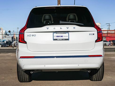 New 2026 Volvo XC90 B5 Plus image 6