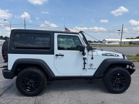 Used 2015 Jeep Wrangler Sport AWD/4WD image 13