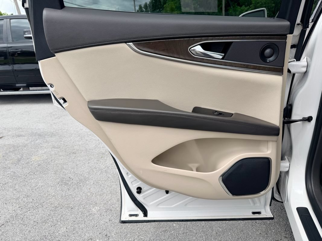 Used 2019 Lincoln Nautilus Reserve FWD image 23