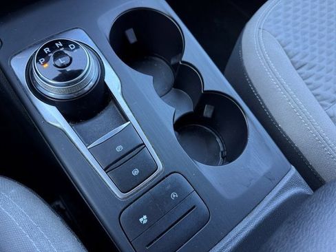 Used 2020 Ford Escape SE image 28