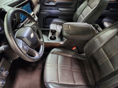 Used 2024 Chevrolet Silverado 2500 High Country w/ Z71 Off-Road Package image 34