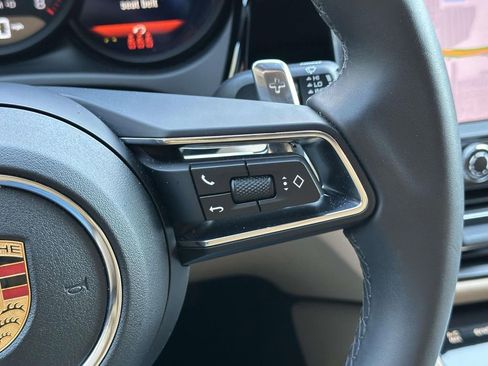 Certified 2026 Porsche Macan image 24