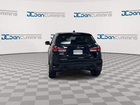Used 2024 Mitsubishi Outlander Sport SE AWD/4WD image 7