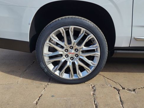 New 2026 GMC Yukon XL Denali w/ Denali Reserve Package AWD/4WD image 63