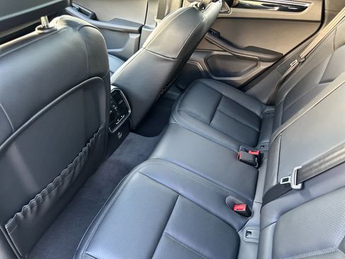 New 2026 Porsche Macan image 13