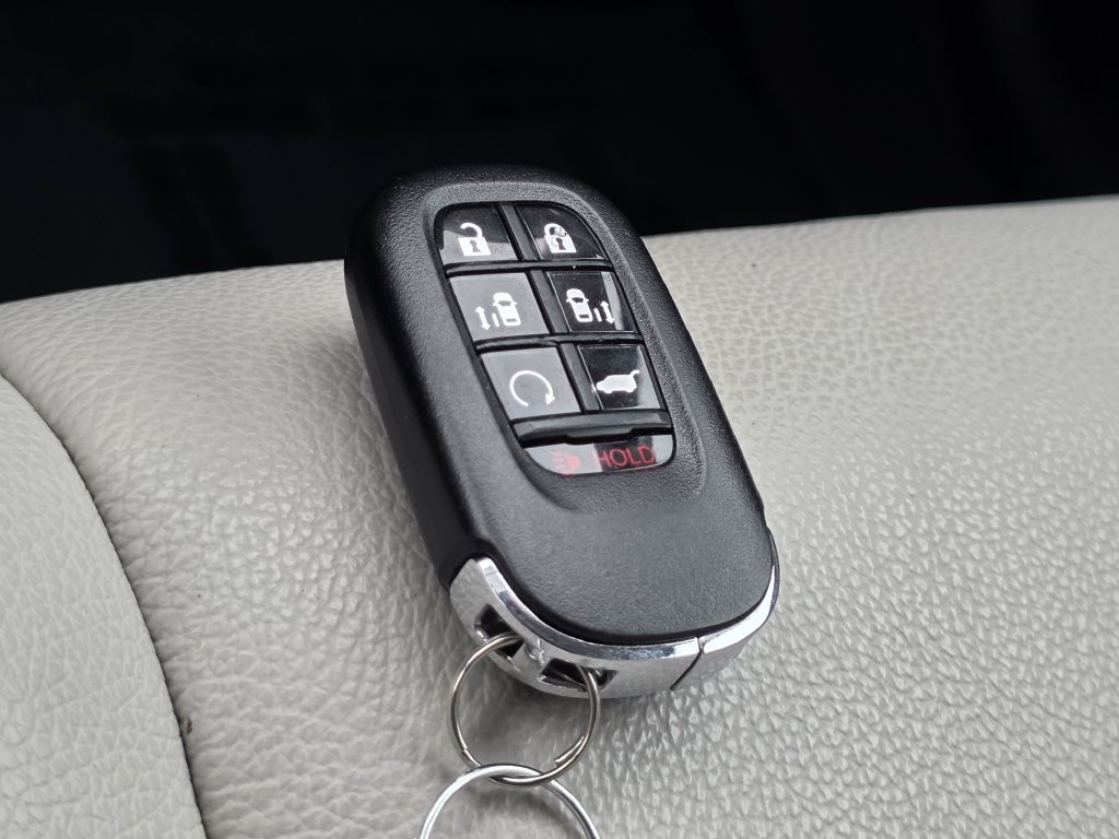 Used 2025 Honda Odyssey Touring image 35