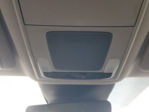 Used 2023 Honda Pilot EX-L image 25