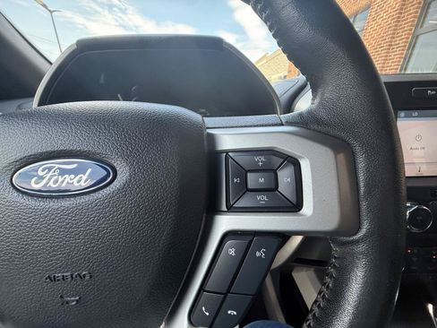 Used 2019 Ford F150 Lariat RWD image 14