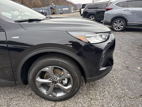 New 2026 Ford Escape ST-Line Select AWD/4WD image 2