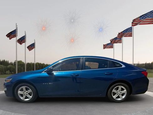 Used 2019 Chevrolet Malibu LS FWD image 2