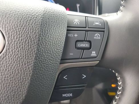 Used 2025 Toyota Camry SE w/ Convenience Package FWD image 23