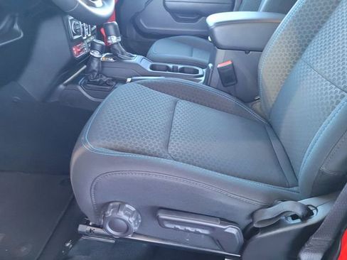 Certified 2025 Jeep Wrangler Unlimited Rubicon 4xe w/ Safety Group image 17