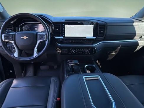 Used 2022 Chevrolet Silverado 1500 LTZ image 15